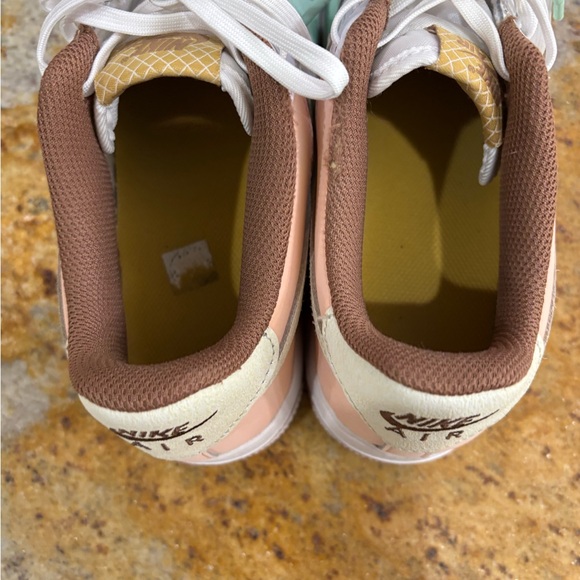 Nike Air Force 1 size 7 - Picture 5 of 9